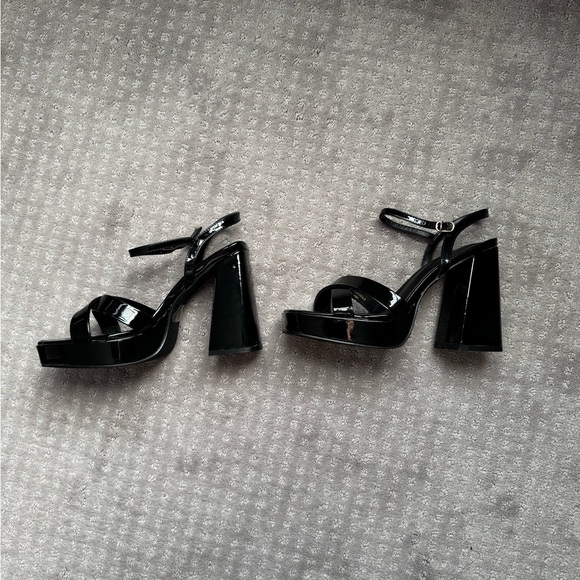 Lulus Shoes - Lulu's Shiny Black Platform Heels